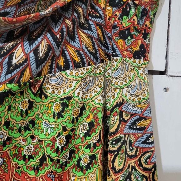 Hypnotized women's skirt size large (Q15) - Picture 3 of 5